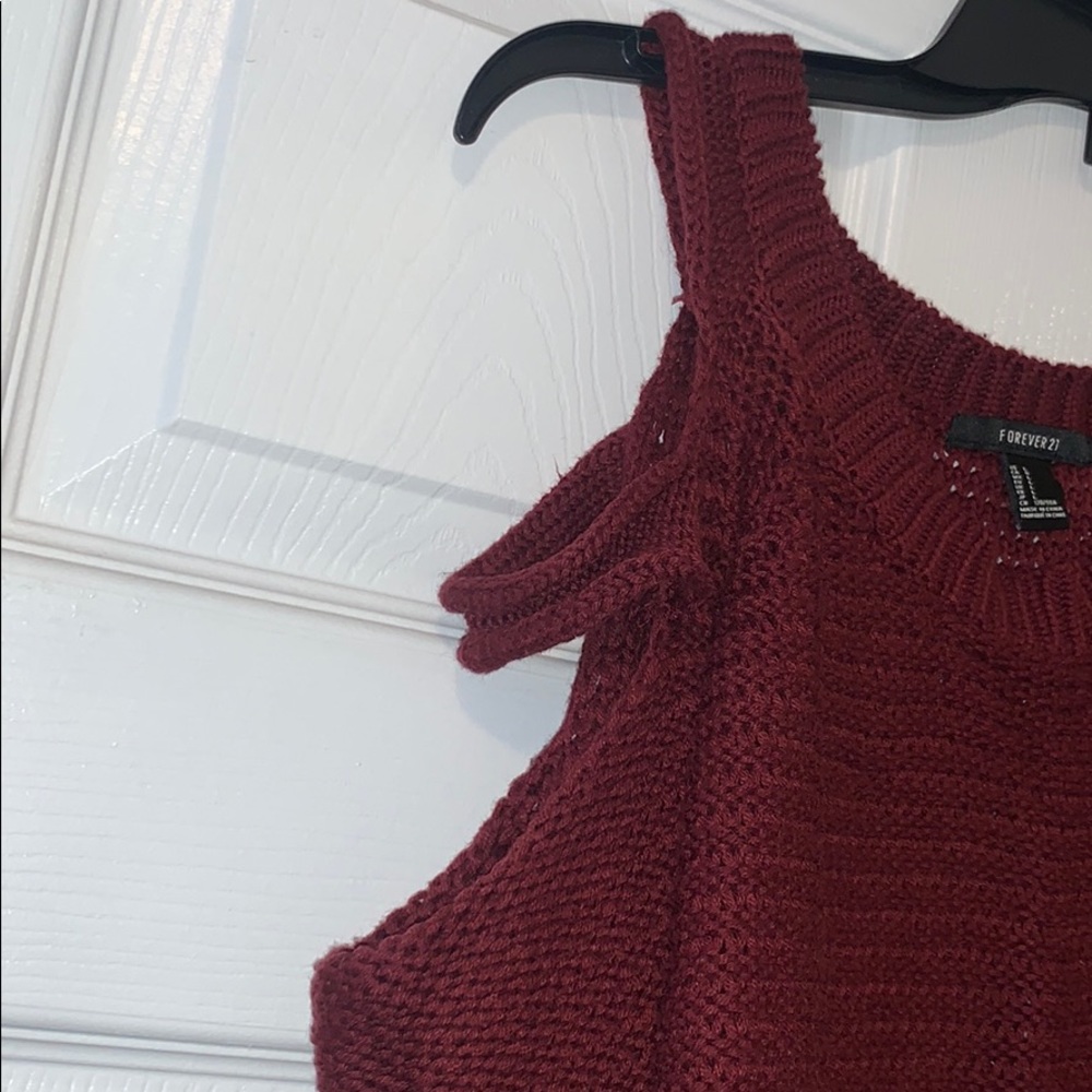 Sweater - Picture 4 of 4